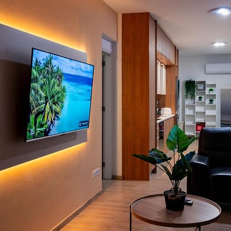 Earth Apartment Ларнака Экстерьер фото